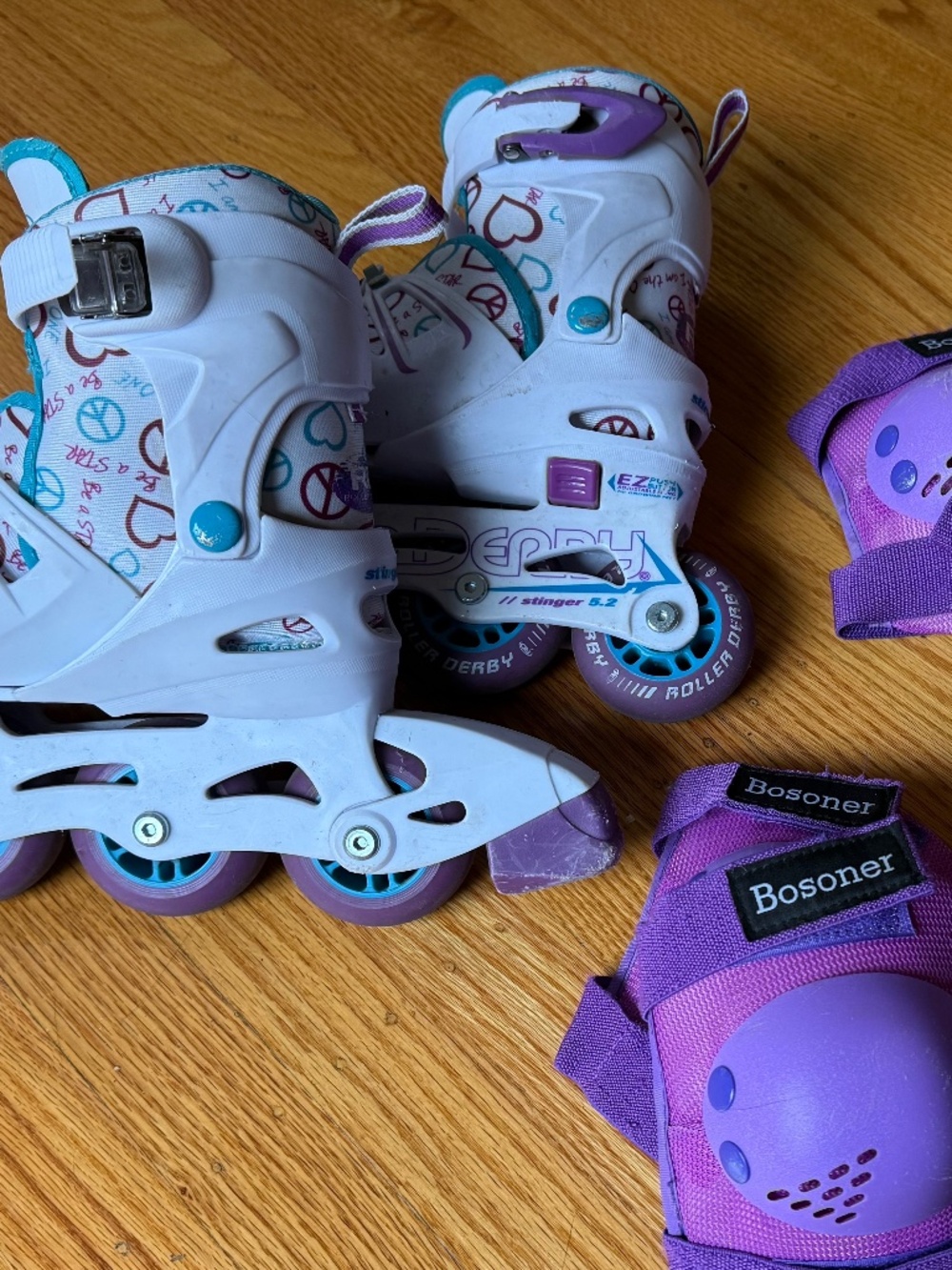 Roller Derby Blades with pads